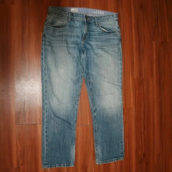 Gap Boyfriend Jeans - Picture 4 of 9